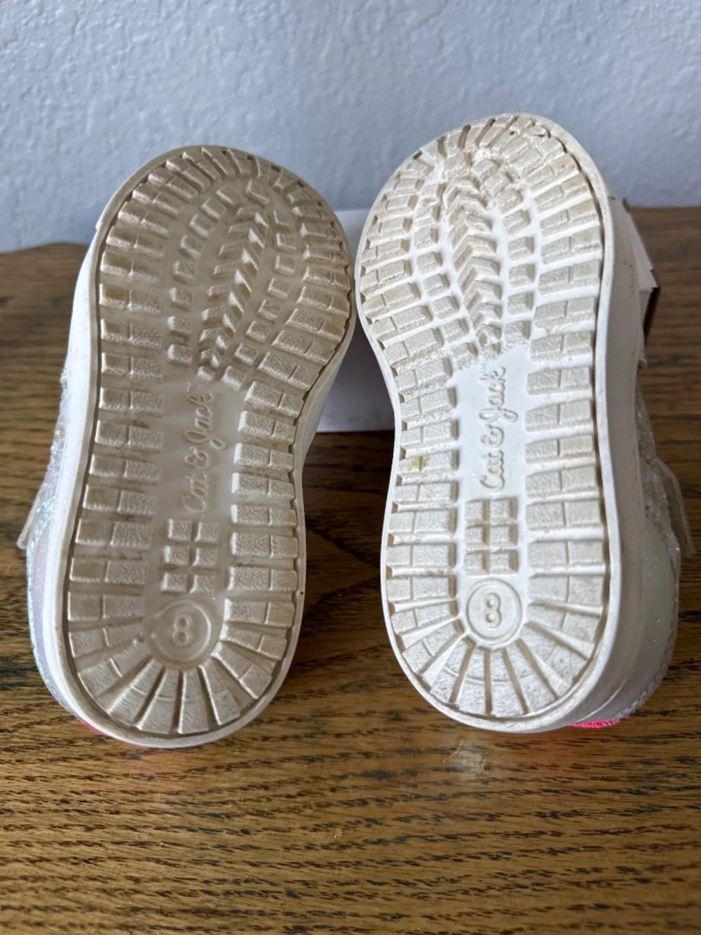 Cat & jack Girls hook and loop Sneakers Shoes toddler girls size 8